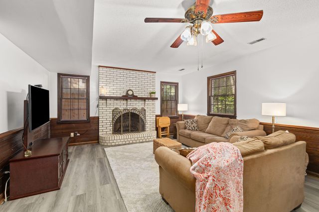 111 Seven Oaks Lane, Summerville, SC 29485