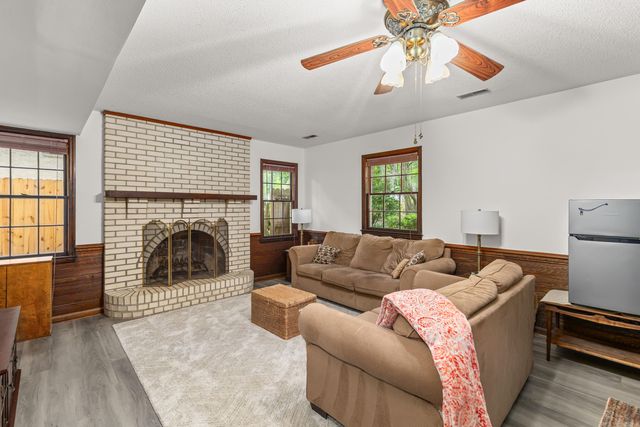 111 Seven Oaks Lane, Summerville, SC 29485