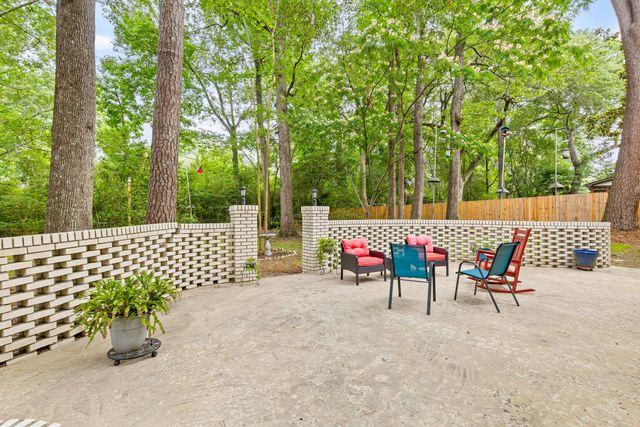 111 Seven Oaks Lane, Summerville, SC 29485