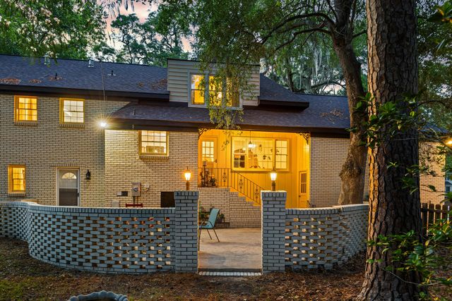 111 Seven Oaks Lane, Summerville, SC 29485