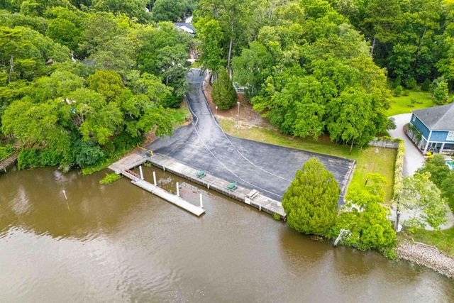 111 Seven Oaks Lane, Summerville, SC 29485