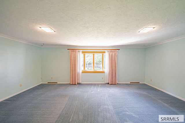 3050 E Iona Road, Idaho Falls, ID 83401