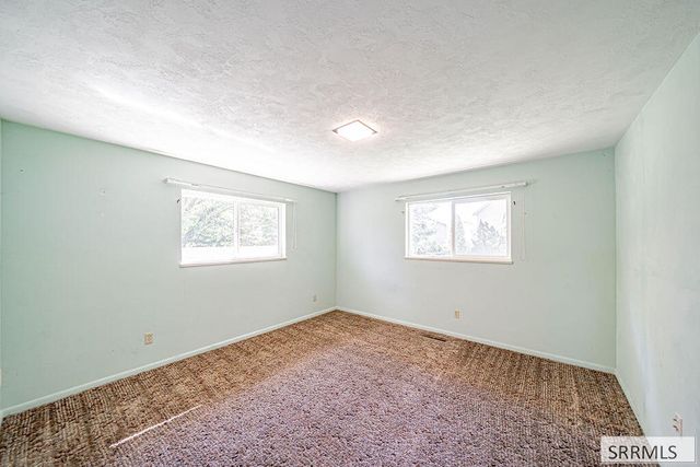 3050 E Iona Road, Idaho Falls, ID 83401