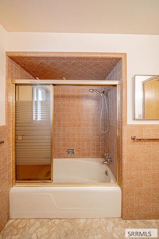 3050 E Iona Road, Idaho Falls, ID 83401