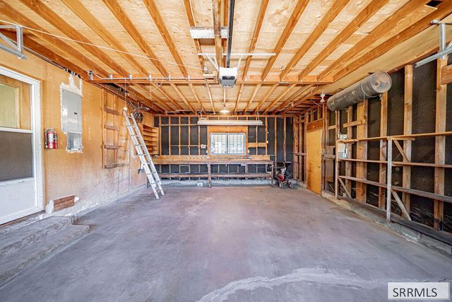 3050 E Iona Road, Idaho Falls, ID 83401