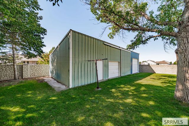3050 E Iona Road, Idaho Falls, ID 83401