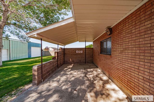 3050 E Iona Road, Idaho Falls, ID 83401