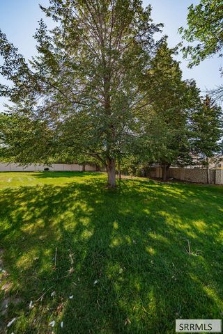 3050 E Iona Road, Idaho Falls, ID 83401