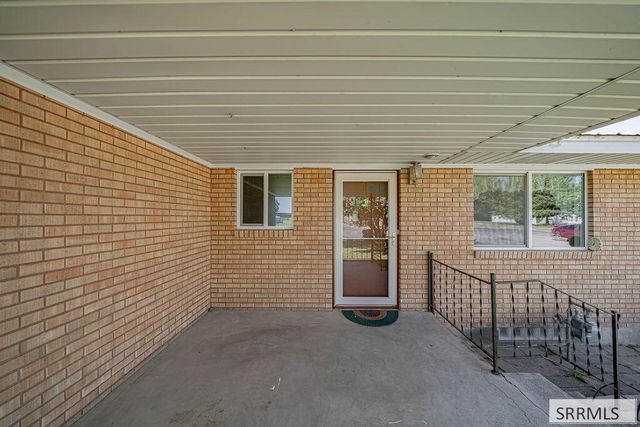 3050 E Iona Road, Idaho Falls, ID 83401
