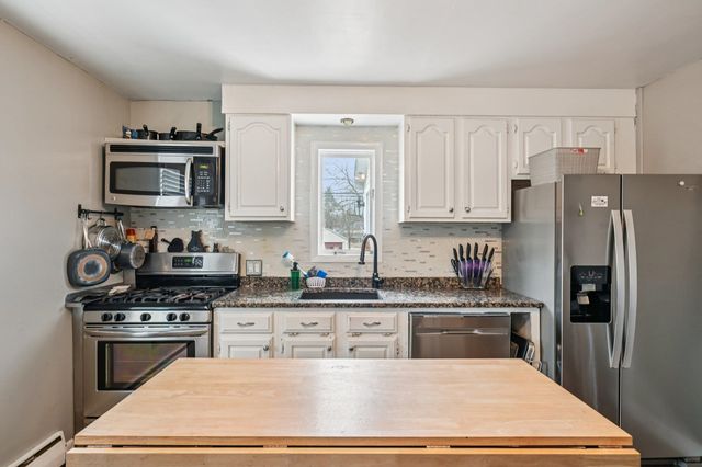 336 Rockland Avenue, Manchester, NH 03102