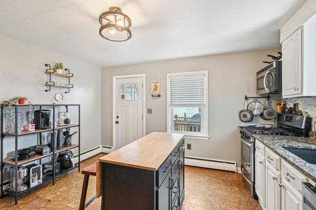 336 Rockland Avenue, Manchester, NH 03102