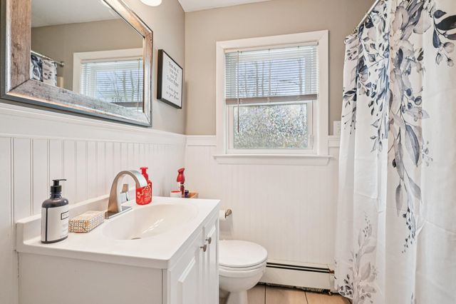 336 Rockland Avenue, Manchester, NH 03102