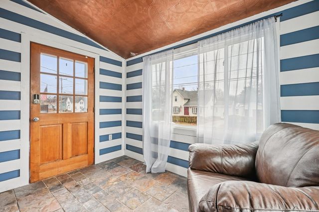 336 Rockland Avenue, Manchester, NH 03102