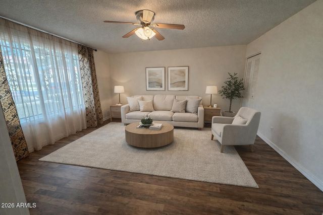 1657 W HAZELWOOD Street, Phoenix, AZ 85015