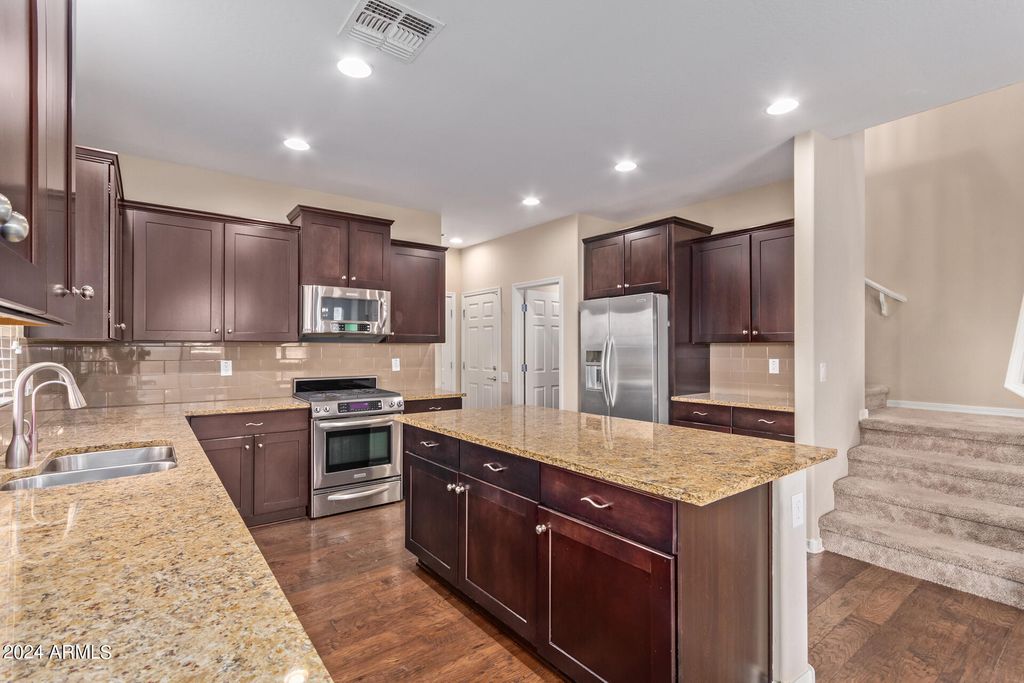 21244 N 36TH Place, Phoenix, AZ 85050 — photo 3