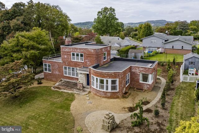 429 DEVON TER, Reading, PA 19607