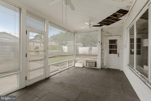 429 DEVON TER, Reading, PA 19607