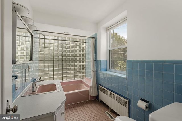 429 DEVON TER, Reading, PA 19607