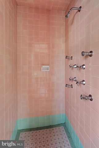 429 DEVON TER, Reading, PA 19607