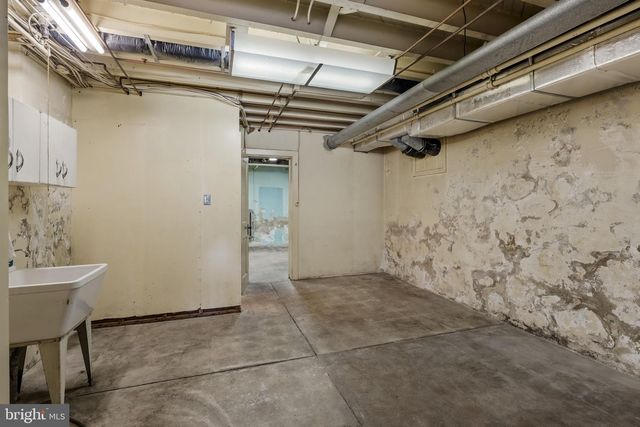 429 DEVON TER, Reading, PA 19607