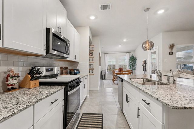 12014 Silver Moon Lane, Baytown, TX 77523