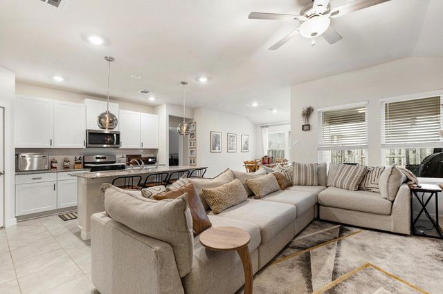 12014 Silver Moon Lane, Baytown, TX 77523