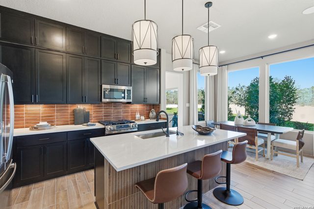 2210 Briggs Summit, San Antonio, TX 78245