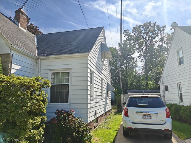 15717 Munn Road, Cleveland, OH 44111