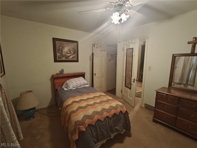 15717 Munn Road, Cleveland, OH 44111
