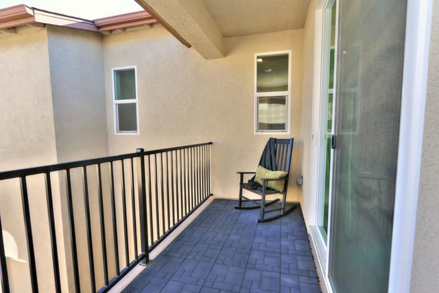 2940 Edgeview Dr, Sacramento, CA 95833