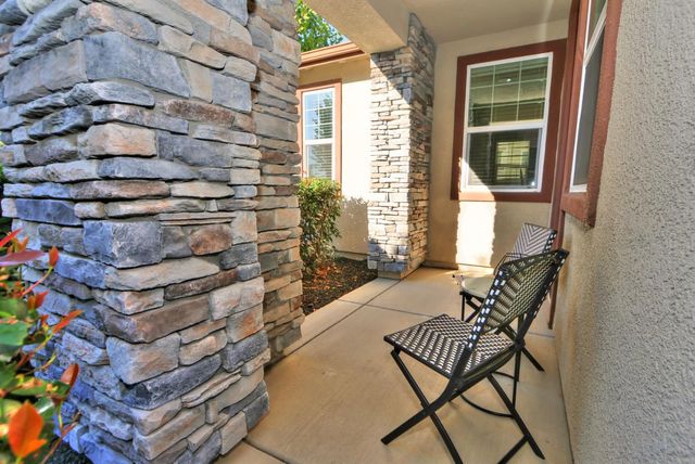 2940 Edgeview Dr, Sacramento, CA 95833
