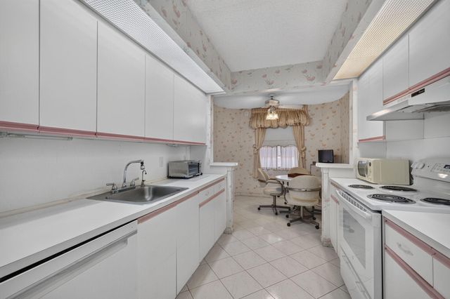 1703 Andros Isle M3, Coconut Creek, FL 33066