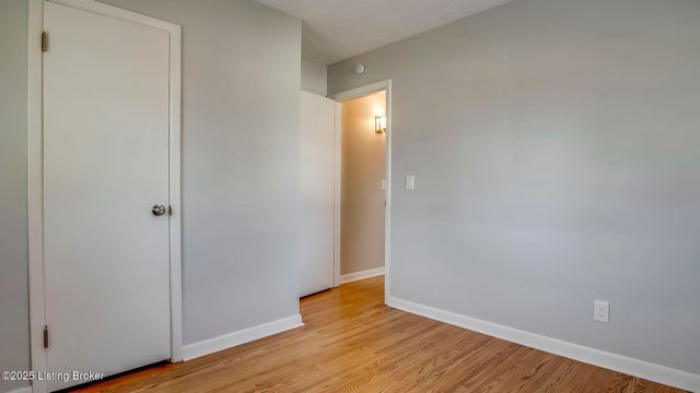 4709 Clarmar Rd, Jeffersontown, KY 40299