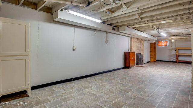 4709 Clarmar Rd, Jeffersontown, KY 40299