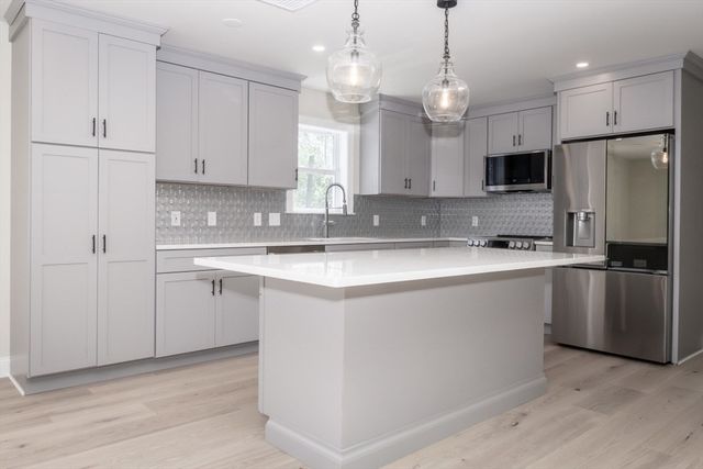 36 Floyd St, Revere, MA 02151