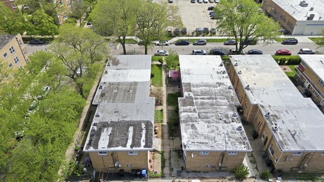 6030 N Winchester Avenue C, Chicago, IL 60660