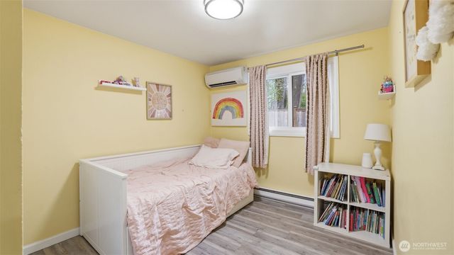 840 211th Place NE, Sammamish, WA 98074