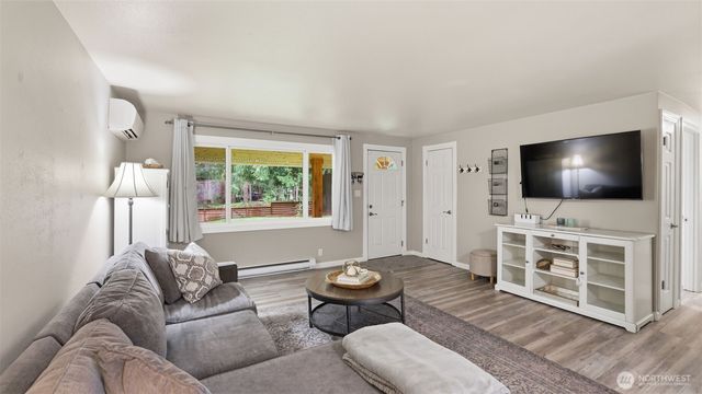 840 211th Place NE, Sammamish, WA 98074