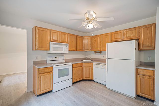 2 Community Road, Coram, NY 11727