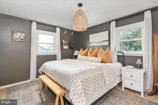 32 CHEERFUL FAYE DR, Inwood, WV 25428