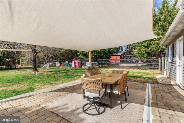 32 CHEERFUL FAYE DR, Inwood, WV 25428