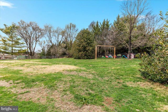 32 CHEERFUL FAYE DR, Inwood, WV 25428