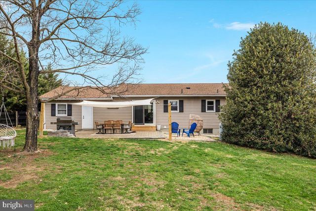32 CHEERFUL FAYE DR, Inwood, WV 25428