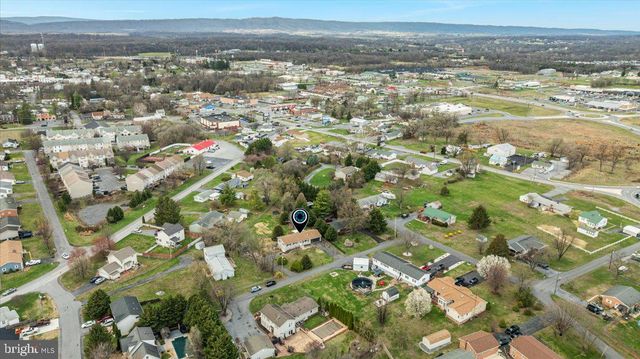 32 CHEERFUL FAYE DR, Inwood, WV 25428