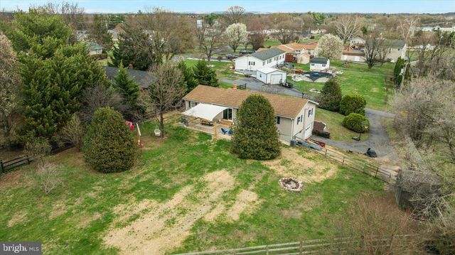 32 CHEERFUL FAYE DR, Inwood, WV 25428