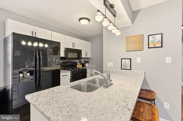 1107 NEW YORK AVE, Martinsburg, WV 25401