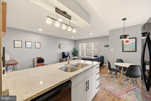 1107 NEW YORK AVE, Martinsburg, WV 25401