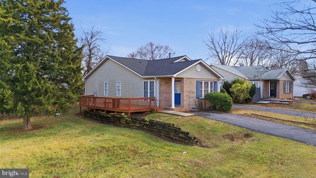 1107 NEW YORK AVE, Martinsburg, WV 25401