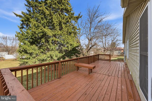 1107 NEW YORK AVE, Martinsburg, WV 25401