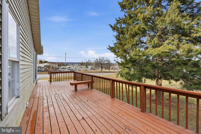 1107 NEW YORK AVE, Martinsburg, WV 25401